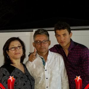 Meet your Posher, Xiomara